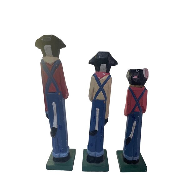 Hand-Carved Wooden Cow Figurines In Farm Outfits - Set Of 3 Rustic Folk Art Deco - Picture 3 of 8